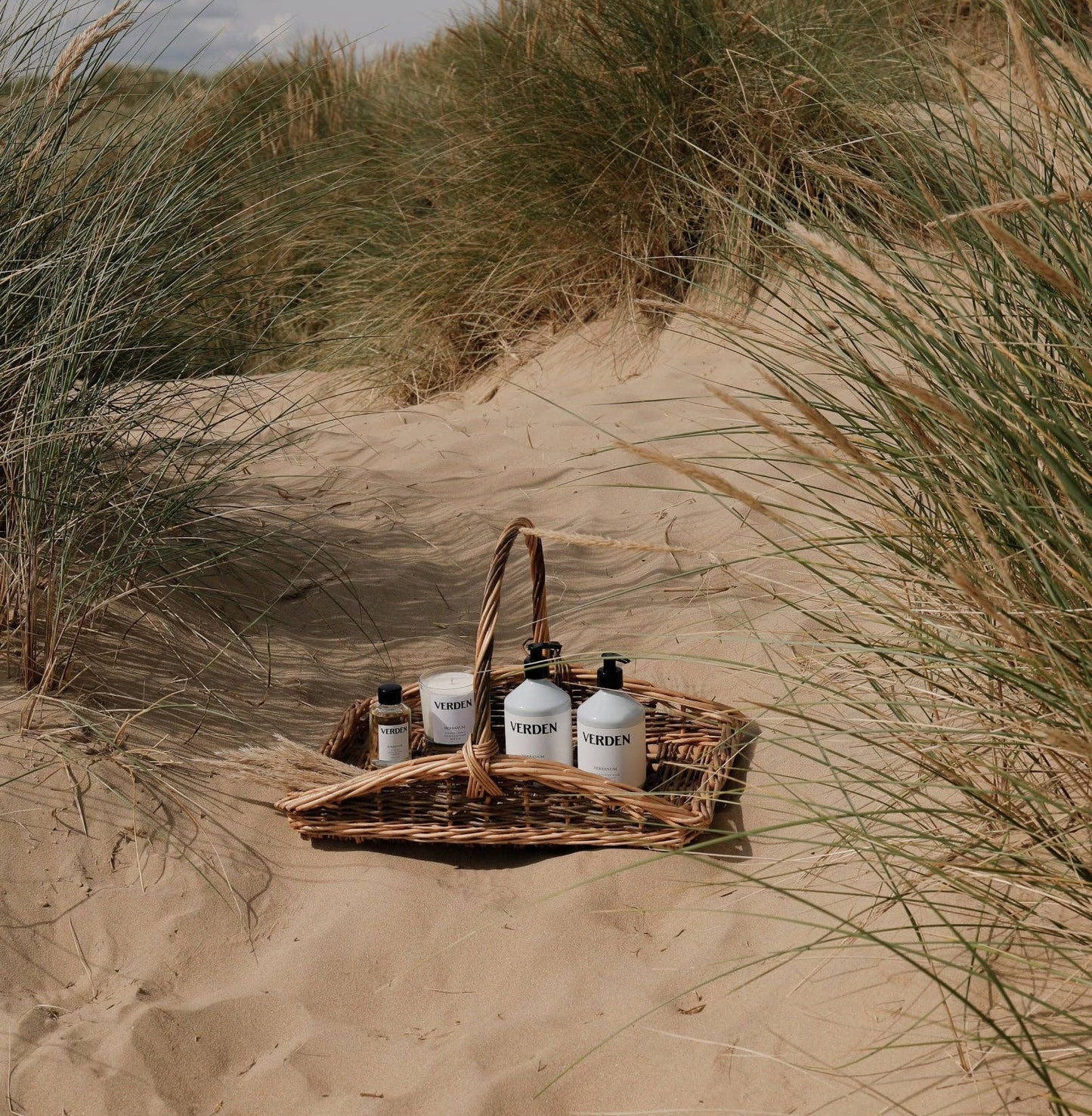 Verden Herbanum Scented Candle