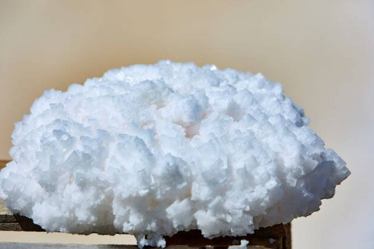 Steenbergs hand-harvested white sea salt flakes with a crunchy texture for cooking and seasoning